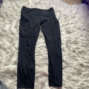 Black Lululemon leggings